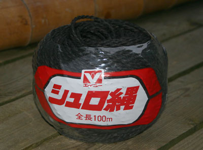 click to enlarge ryoanji-gaki - shuro-nawa twine