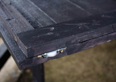 click to enlarge guest door - bottom rollers