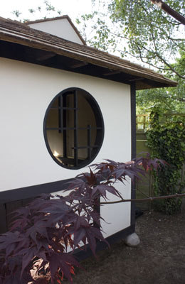 click to enlarge right side wall with round window complete
